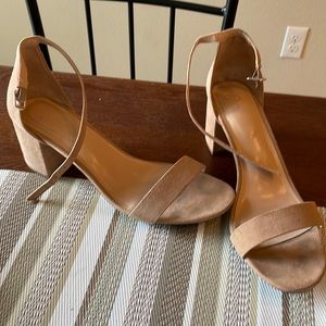 Women’s Strappy Heel